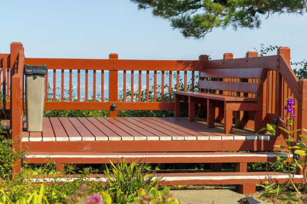 Cost of Redwood Deck Construction in Glen Burnie