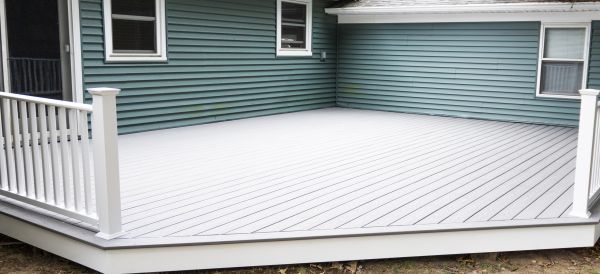 Cost of Vinyl Decking Installation in Glen Burnie